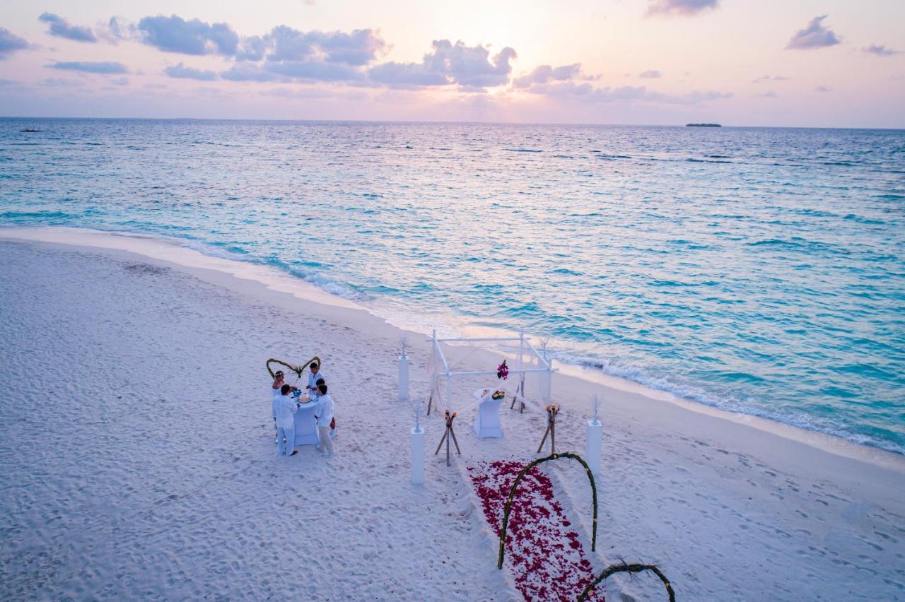Kuredhivaru Resort And Spa - Maldives Bagian luar foto