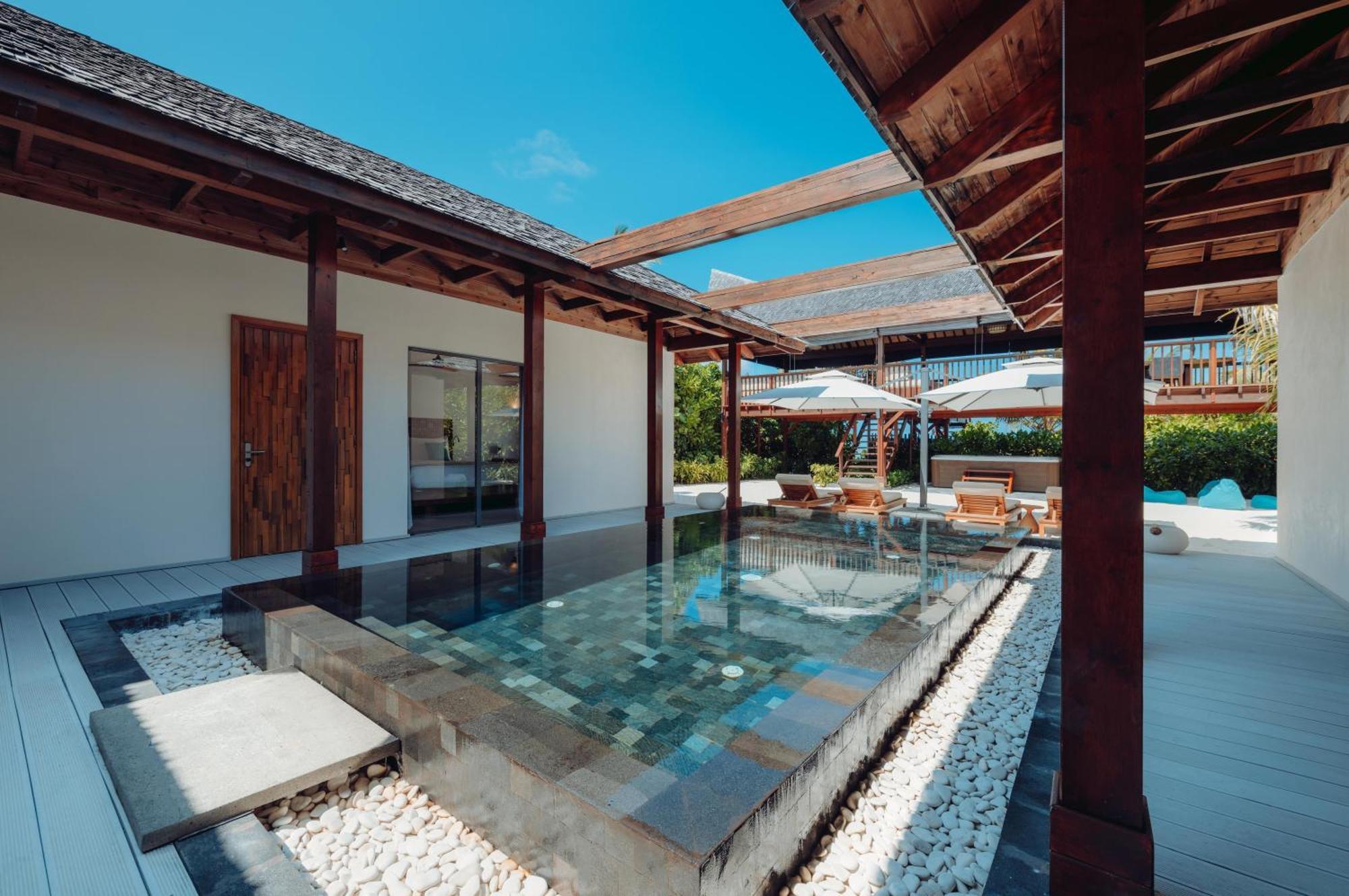 Kuredhivaru Resort And Spa - Maldives Bagian luar foto